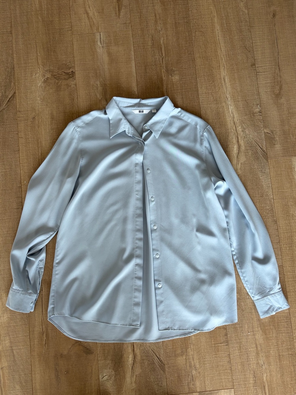 Uniqlo Women’s Rayon Blouse Light Blue